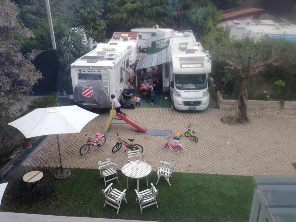 אסקולי פיצ'נו Ascoli Bonjour B&B & Apartments Parcheggio Privato & Giardino מראה חיצוני תמונה