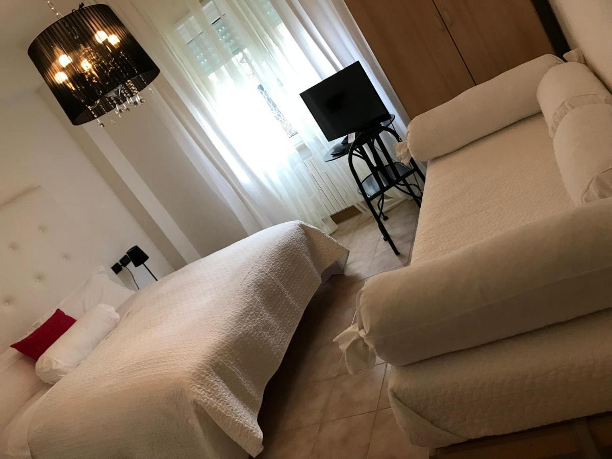 אסקולי פיצ'נו Ascoli Bonjour B&B & Apartments Parcheggio Privato & Giardino מראה חיצוני תמונה